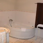 Le Floreal 2* Trèbes