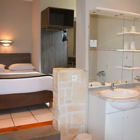 Le Floreal 2* Trèbes