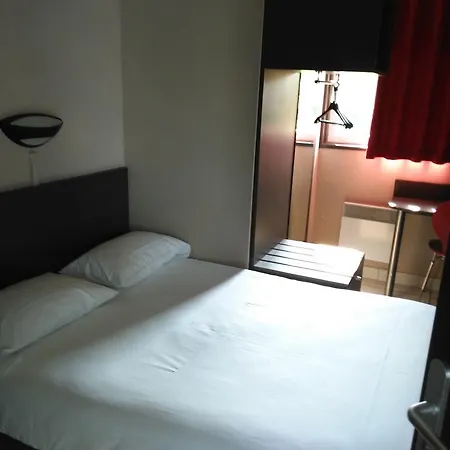 Le Floreal Hotel Trèbes