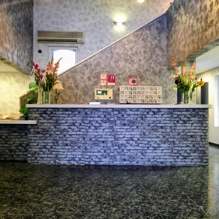 Le Floreal Hotel