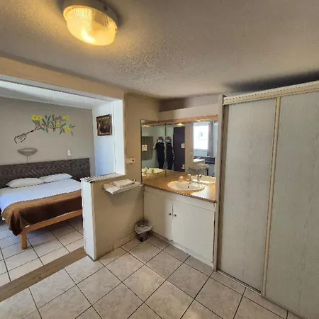 Le Floreal Hotel Trèbes