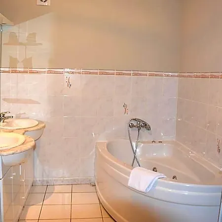 Hotel Le Floreal 2*