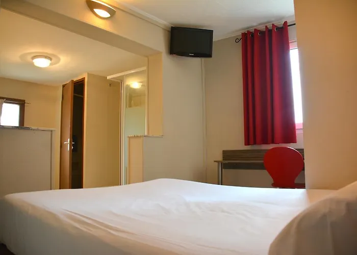 Hotel Le Floreal Trèbes