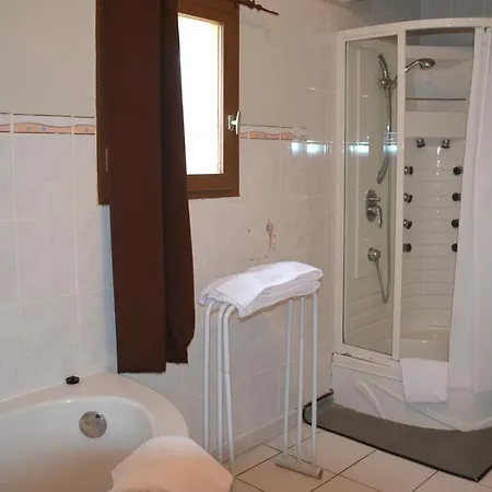 Le Floreal Hotel 2*