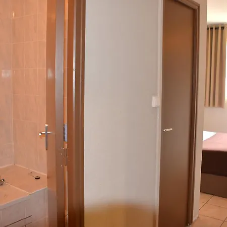 Hotel Le Floreal 2*